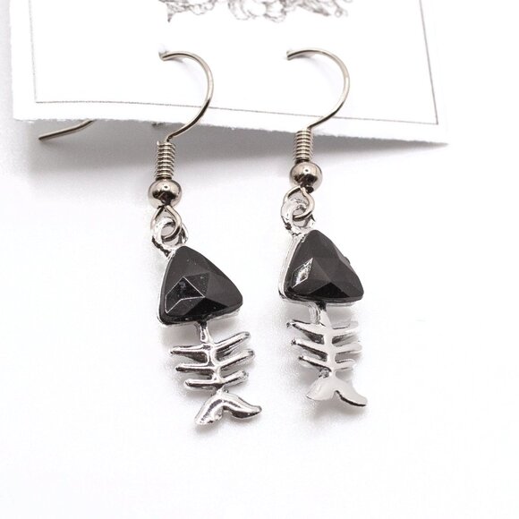 Handmade Silvertone & Black Gem Fishbone Skeleton Earrings, New - Picture 1 of 2